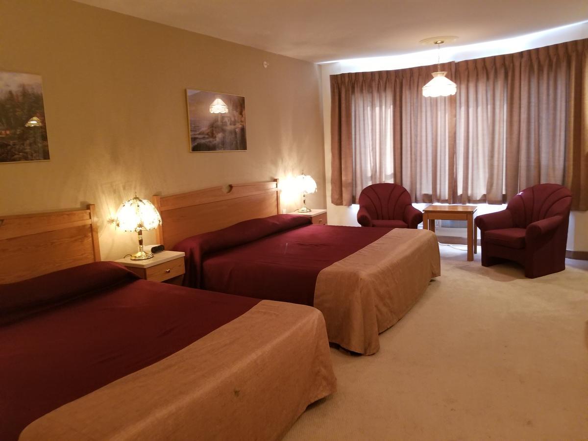 ווייטקורט New Imperial Suites מראה חיצוני תמונה