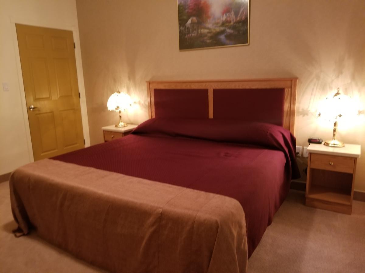 ווייטקורט New Imperial Suites מראה חיצוני תמונה