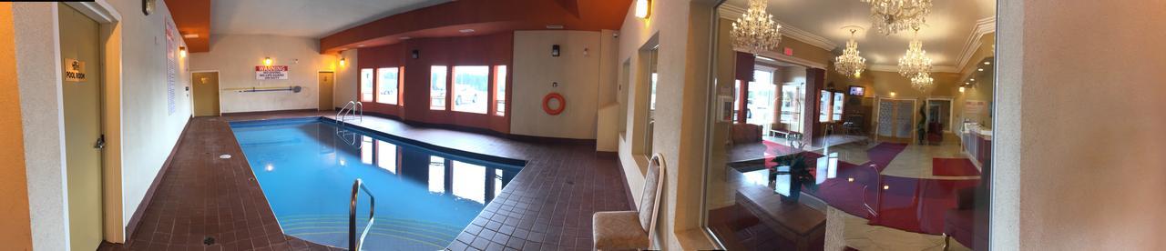 ווייטקורט New Imperial Suites מראה חיצוני תמונה