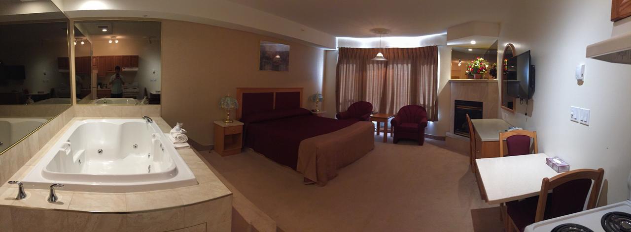 ווייטקורט New Imperial Suites מראה חיצוני תמונה