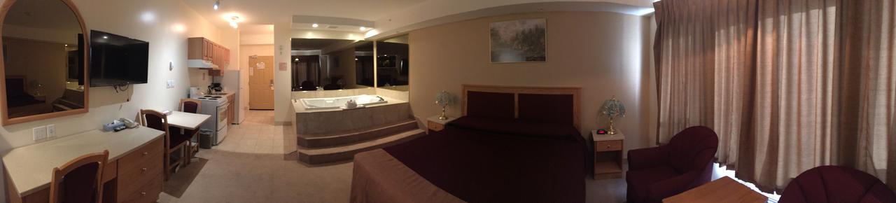 ווייטקורט New Imperial Suites מראה חיצוני תמונה